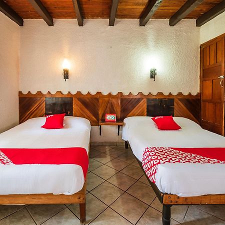 Oyo Hotel Sands Barra de Navidad Εξωτερικό φωτογραφία