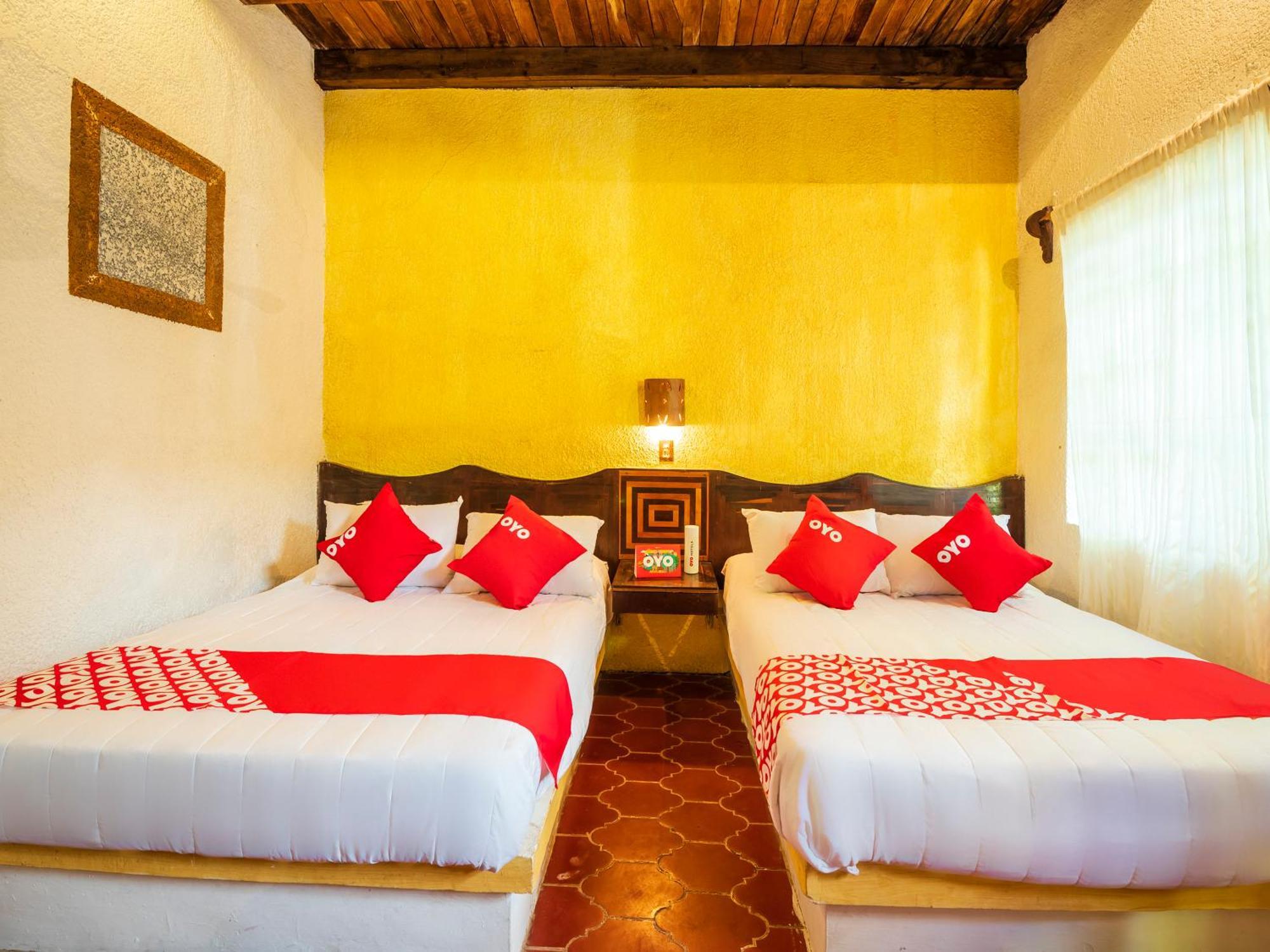 Oyo Hotel Sands Barra de Navidad Εξωτερικό φωτογραφία