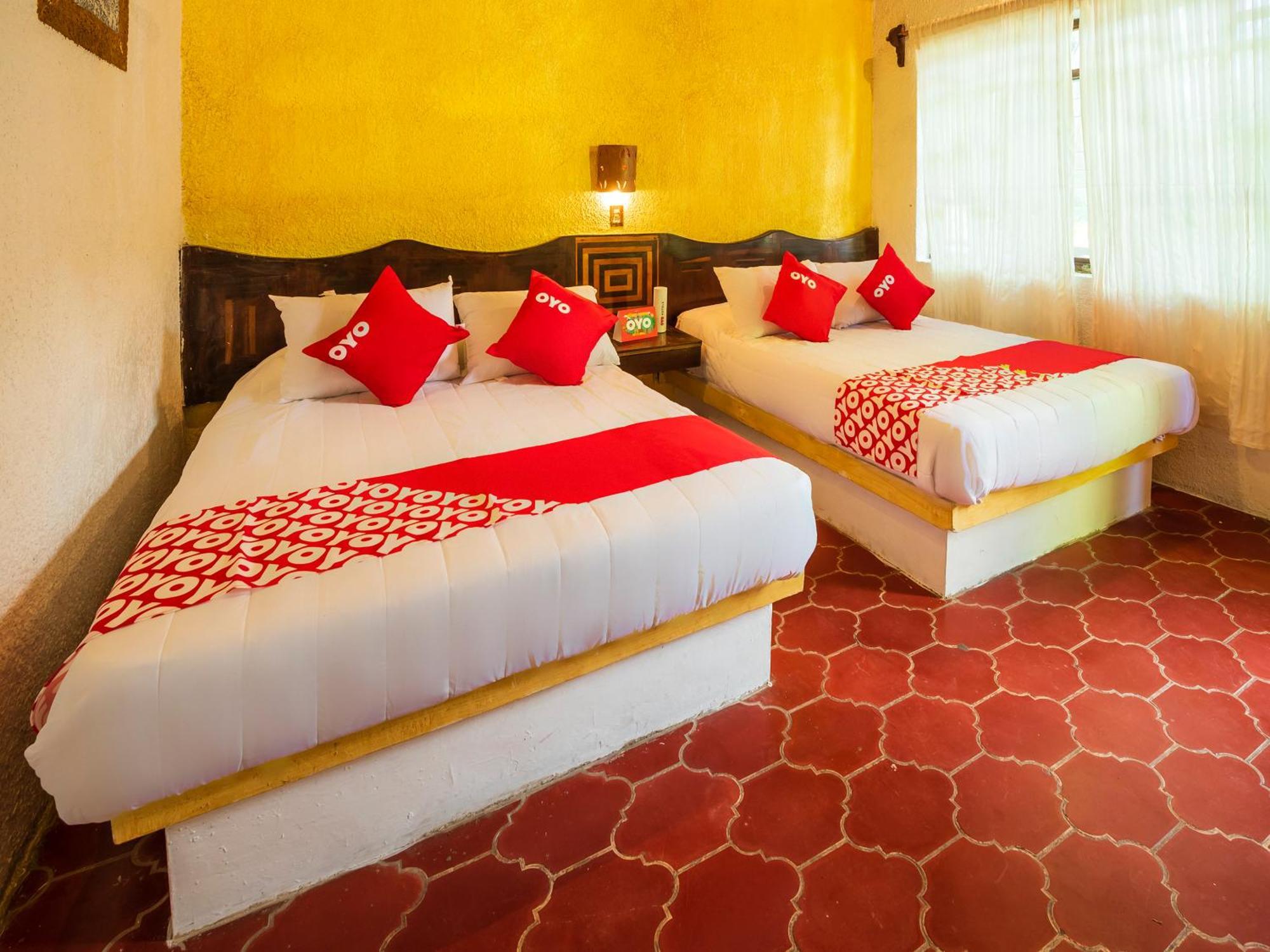 Oyo Hotel Sands Barra de Navidad Εξωτερικό φωτογραφία